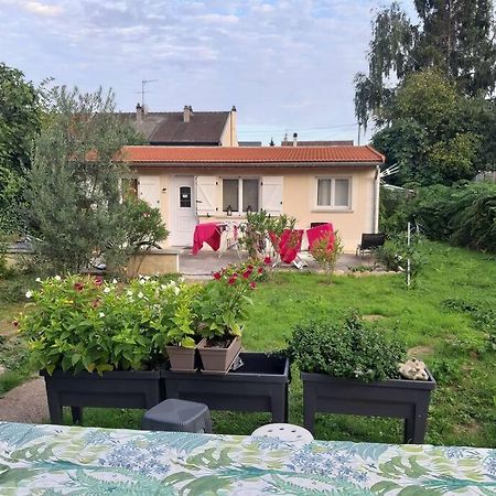 Appart T2 Proche Aeroport Roissy Apartment Tremblay-en-France Ngoại thất bức ảnh