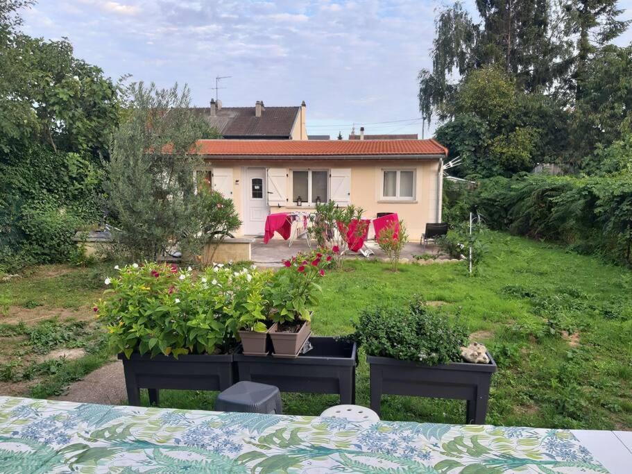 Appart T2 Proche Aeroport Roissy Apartment Tremblay-en-France Ngoại thất bức ảnh